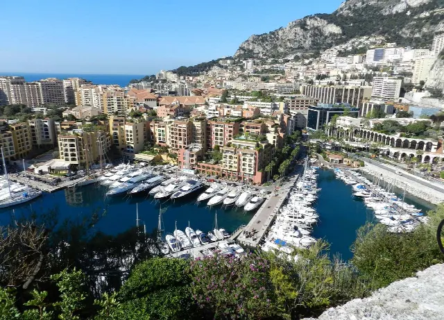 Edificio residenziale a Monaco per 68 milioni di euro: Centro città, 10 piani su 1.380 m² – Fuori mercato