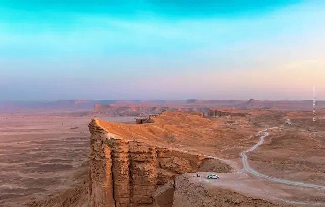 The Line (Arabia Saudita): Posizione, foto e video del progetto di costruzione