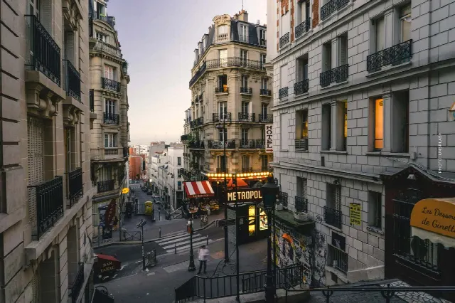 L’appartamento di Karl Lagerfeld a Parigi venduto per 10 milioni di dollari + video dell’asta dal vivo