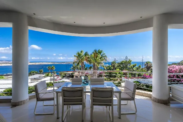 Villa with Rooftop Pool and Sea Views, 5 Bedrooms