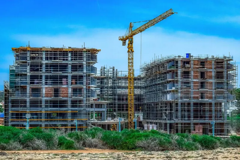 Costruire o comprare un condominio? Costi di costruzione, interessi e finanziamenti
