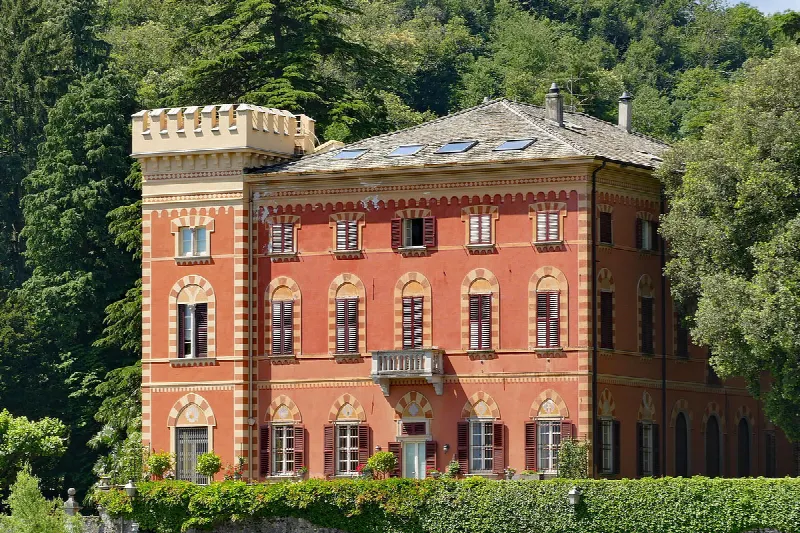 Vivere a Bogenhausen (Monaco): Comprare e affittare case e appartamenti – Visione, prezzo al metro quadro & Co.