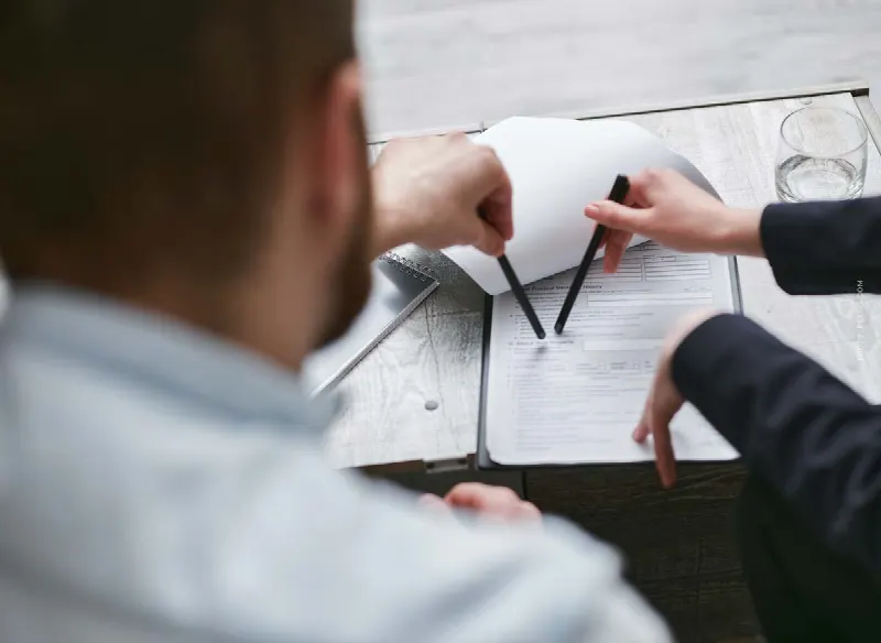 Vendita di appartamenti: contratto di compravendita – Cosa tenere presente? Contenuto, notaio e documenti
